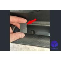 Заглушка в карту дверей Toyota FJ Cruiser