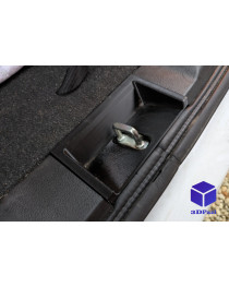 Крышка замочной петли багажника Skoda octavia Suzuki Vitara