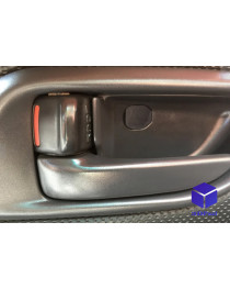 Заглушка в дверную ручку Subaru Forester SG 2002-2008 г.в.